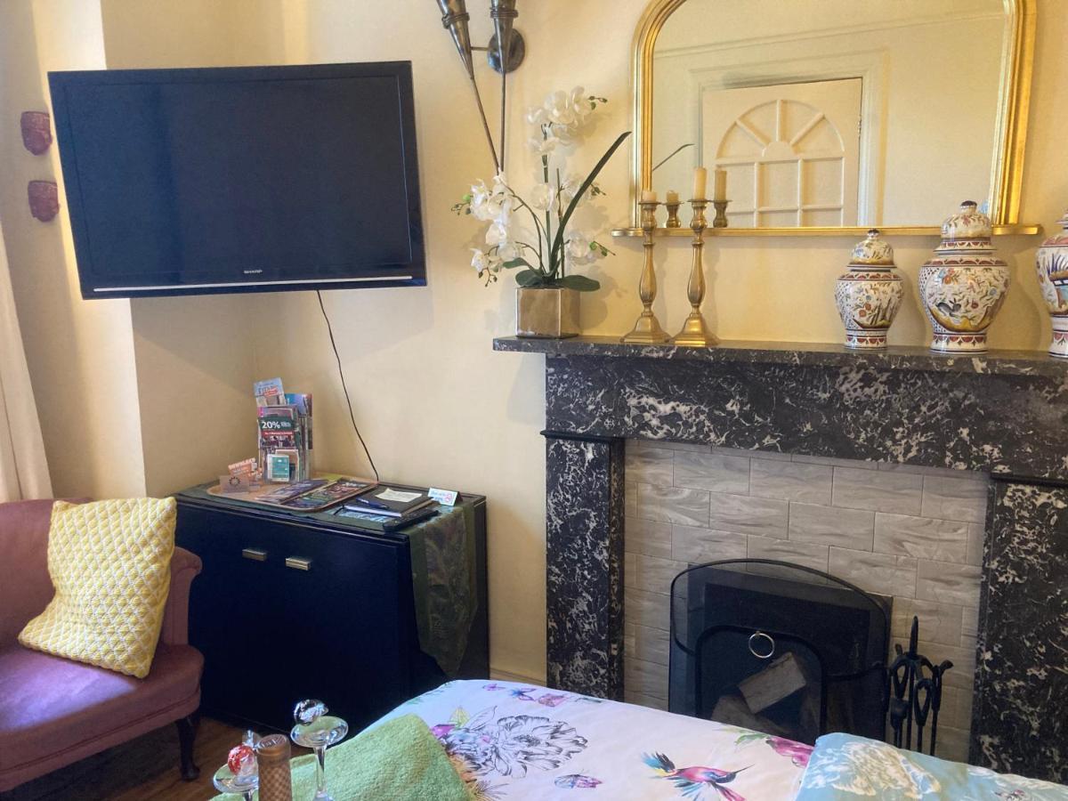 Mountroyal Victorian Studio Self Catering Apartment 3 벨파스트 외부 사진